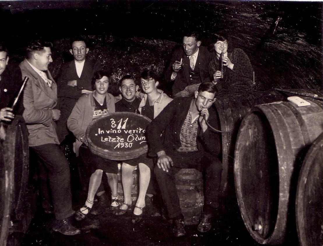 Weingut-Brennerei-Gaestehaus Emil Dauns Reil Extérieur photo
